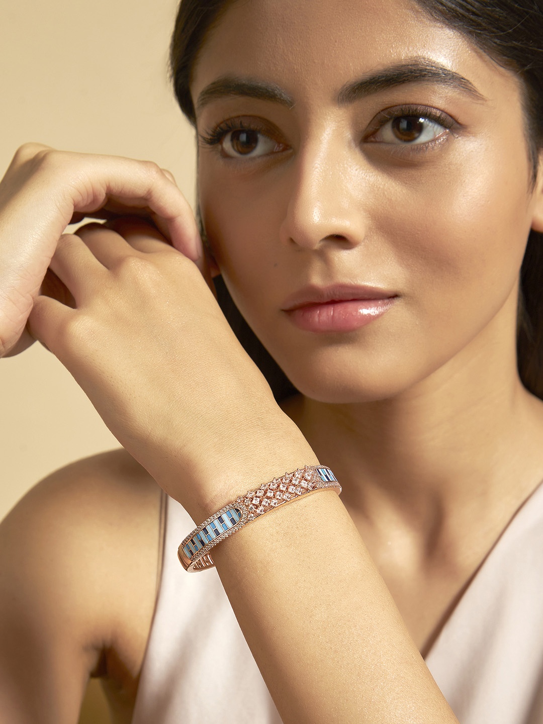 

Kushal's Fashion Jewellery Artificial Stones Rose Gold Plated Kada Bracelet