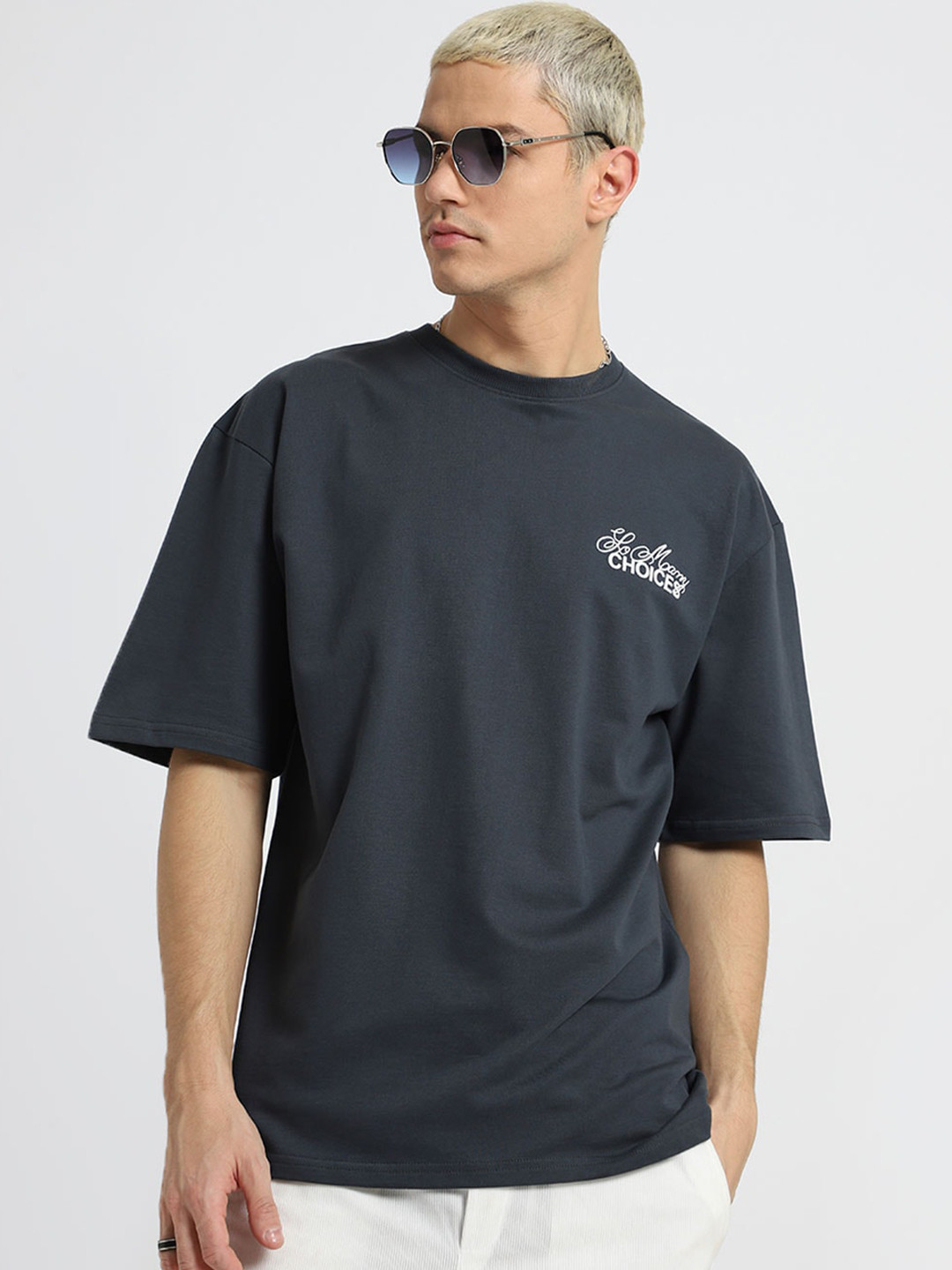 

Banana Club Typography Round Neck Drop-Shoulder Sleeves Oversized T-shirt, Grey