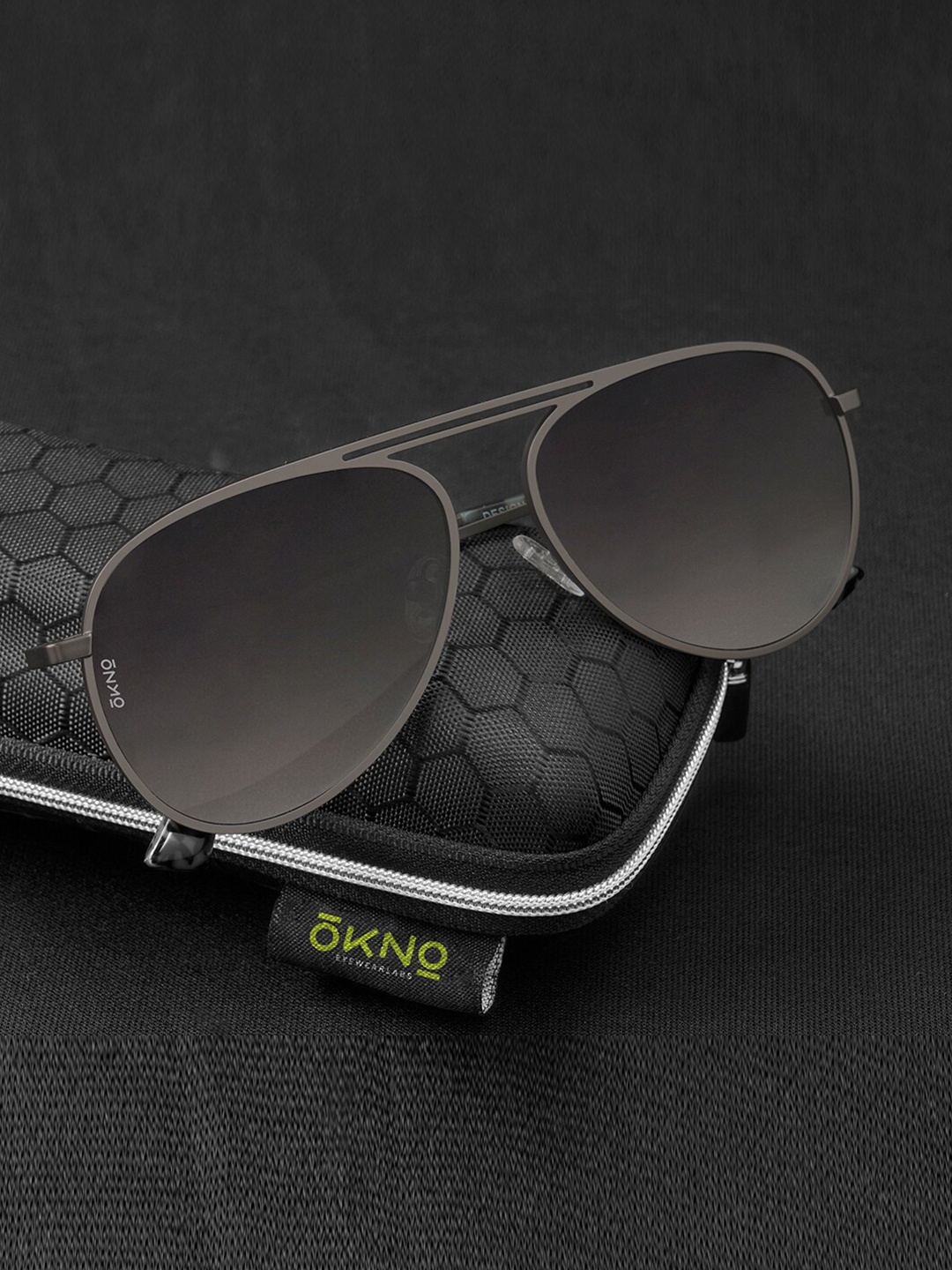 

OKNO Unisex Aviator Sunglasses with Polarised Lens OKRyuSntC3, Black