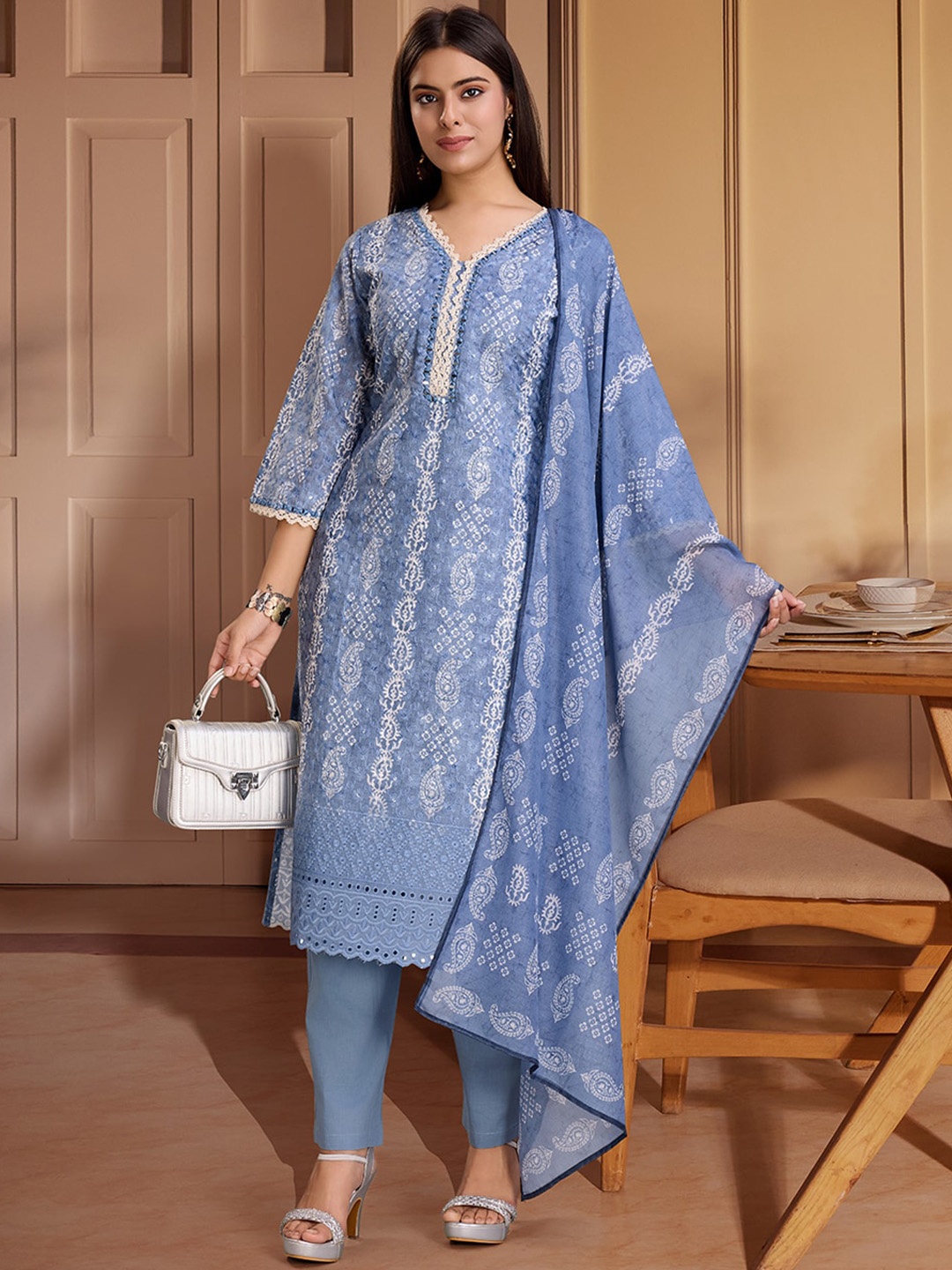 

House of Pataudi Printed Pure Cotton Kurta & Trousers With Dupatta, Blue