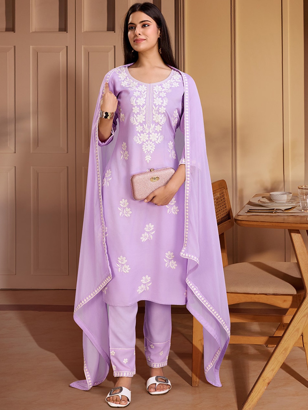 

House of Pataudi Embroidered Round Neck Straight Kurta With Trouser & Dupatta, Lavender