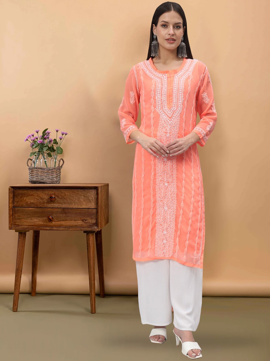 

PARAMOUNT CHIKAN Women Embroidered Lucknowi Chikankari Georgette Kurta, Orange