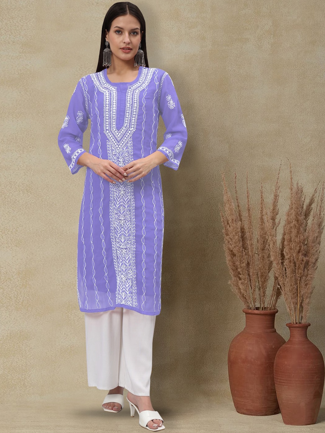 

PARAMOUNT CHIKAN Women Embroidered Lucknowi Chikankari Georgette Kurta, Mauve