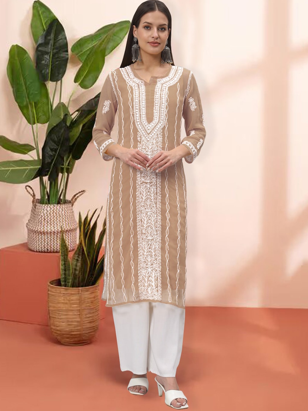 

PARAMOUNT CHIKAN Women Embroidered Lucknowi Chikankari Georgette Kurta, Beige