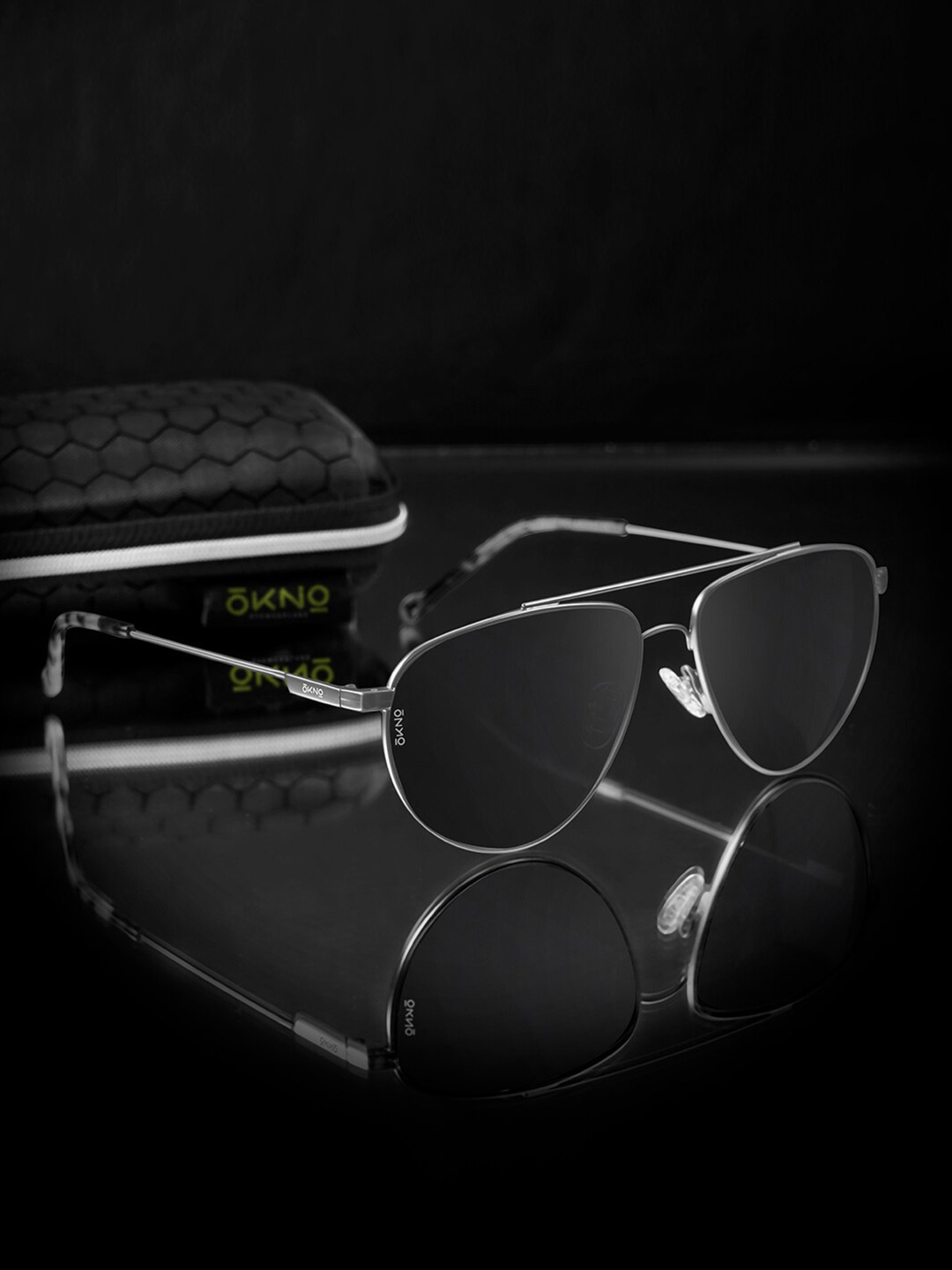 

OKNO Ren Unisex Oval Sunglasses with Polarised Lens OKNORenSntC2, Black