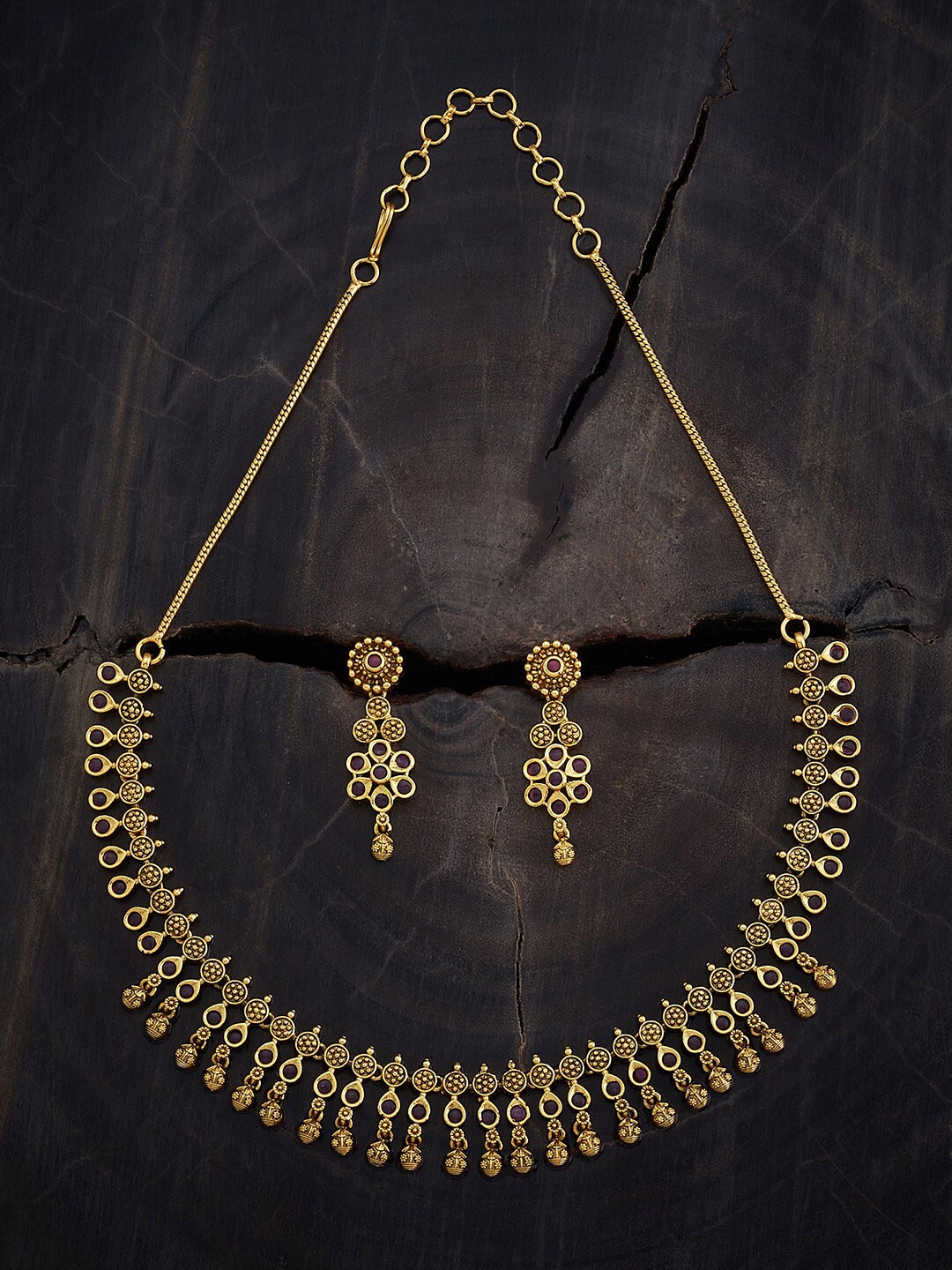 

Kushal's Fashion Jewellery Gold-Plated Stones-Studded Jewellery Set