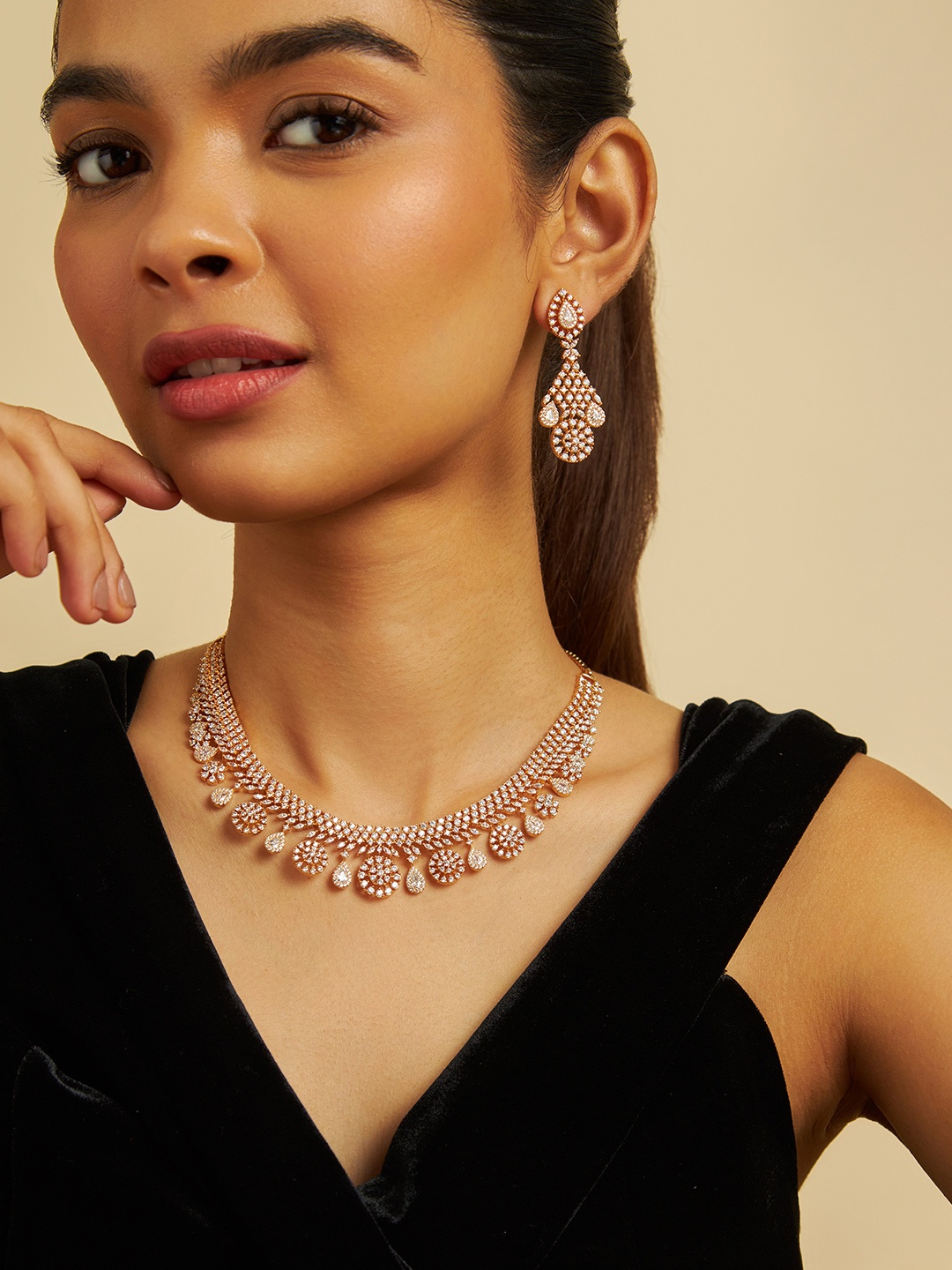 

Kushal's Fashion Jewellery Gold-Plated Cubic Zirconia-Studded Jewellery Set