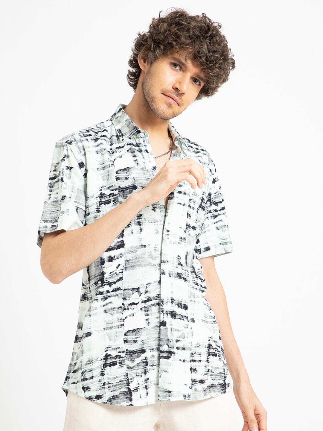 

Banana Club Classic Slim Fit Abstract Printed Casual Shirt, White