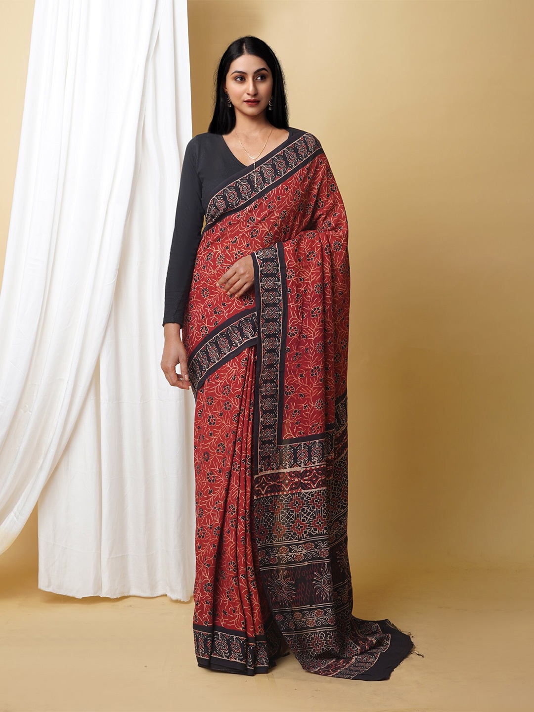 

Unnati Silks Ajrak Block Chanderi Saree, Red