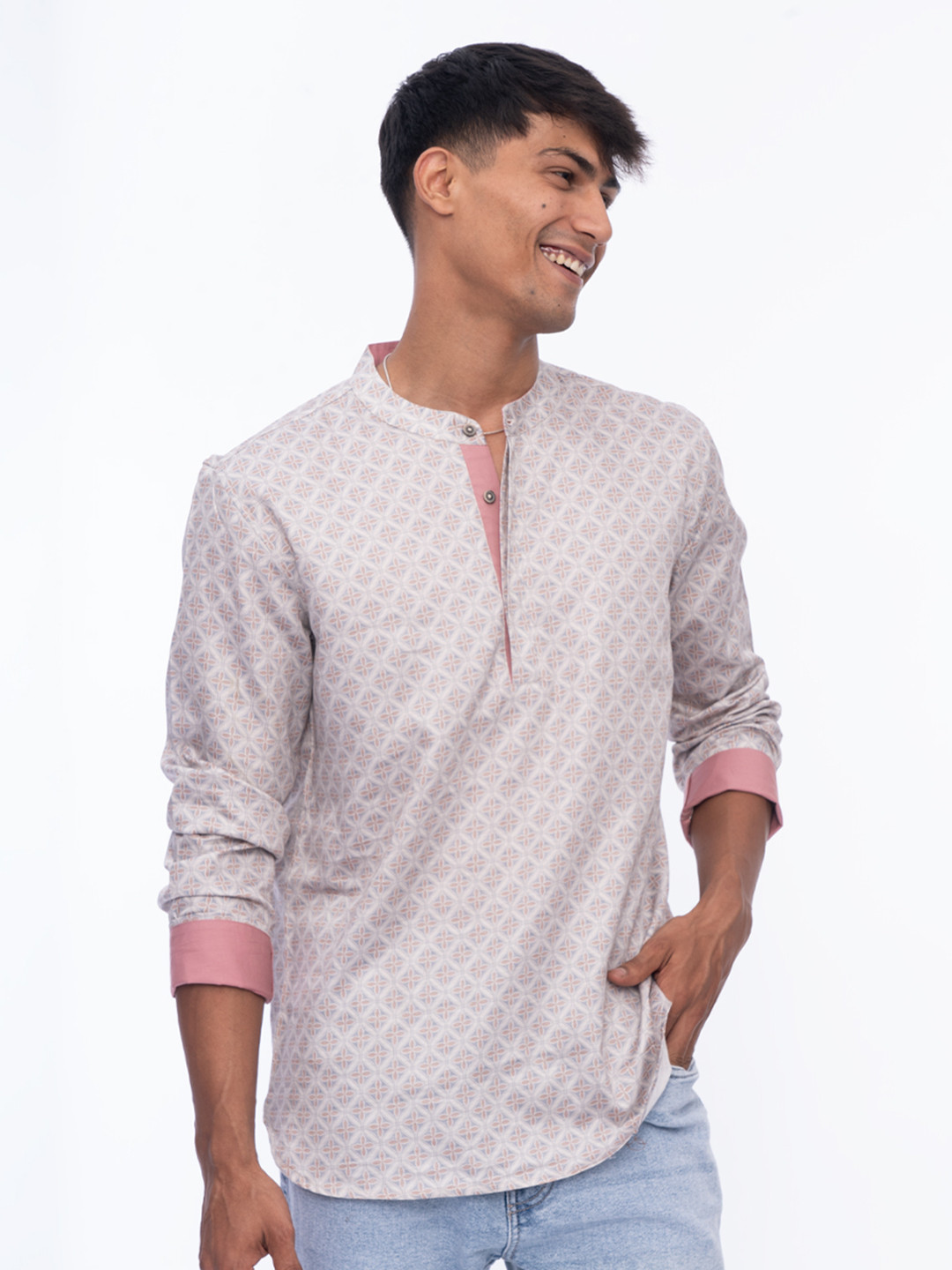 

Wellbi Men Floral Printed Short Kurta, Beige