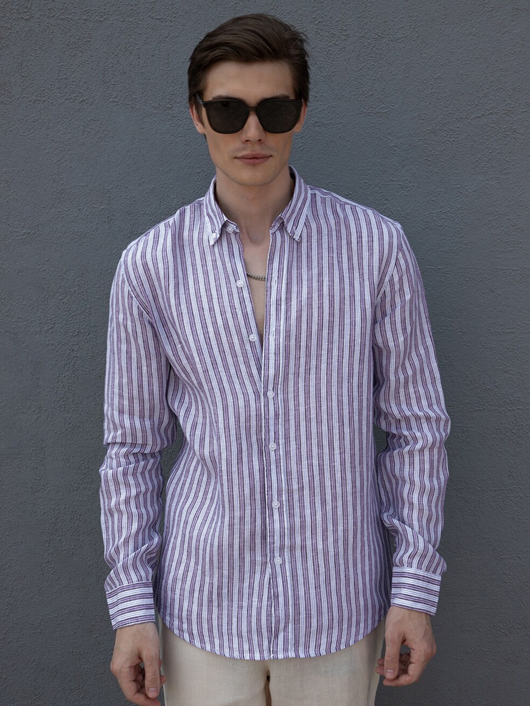 

Banana Club Classic Striped Spread Collar Curved Linen Slim Fit Casual Shirt, Lavender