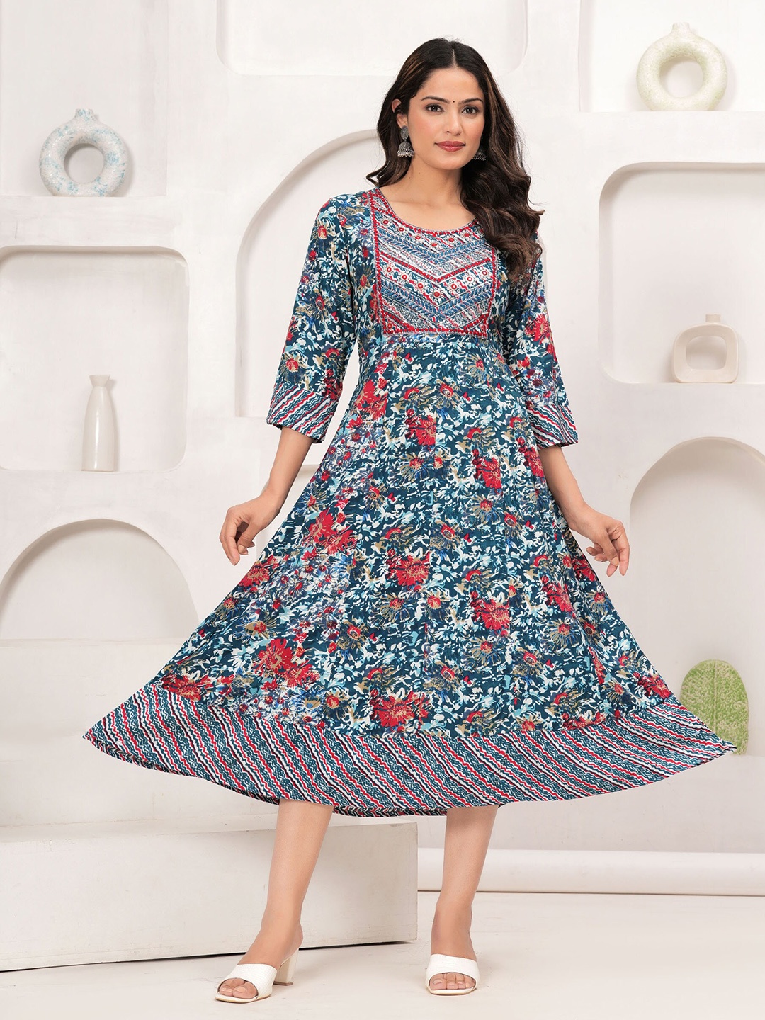 

BAESD Floral Printed Round Neck Sequinned A-Line Midi Dress, Blue