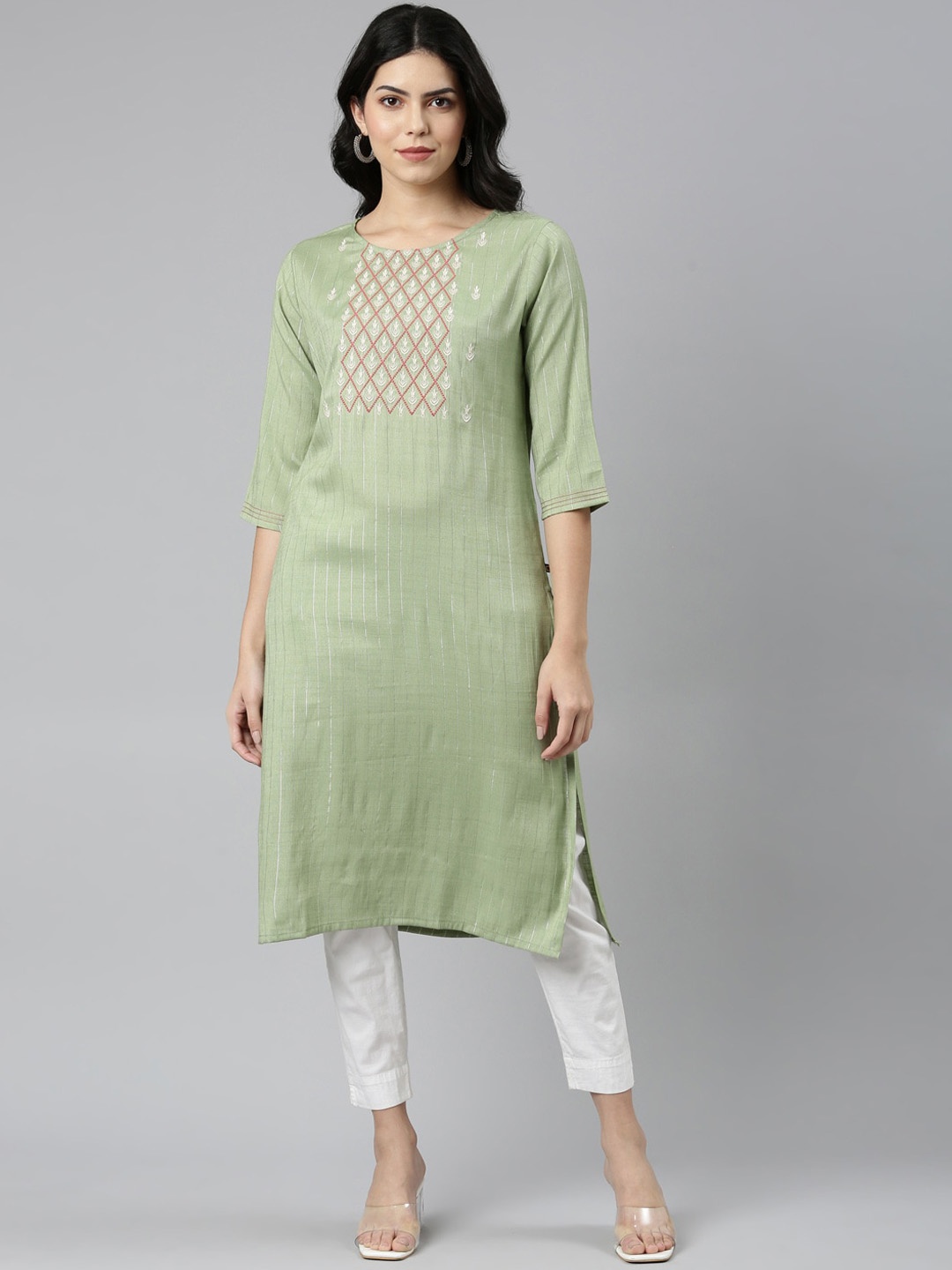 

Samhitas Round Neck Yoke Design Thread Work Kurta, Green
