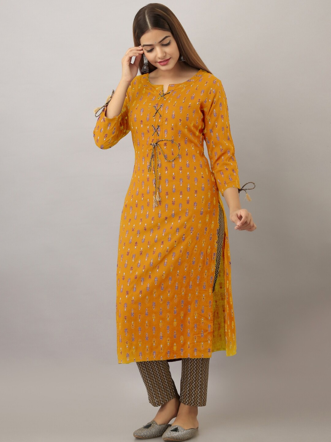 

ftDiva Ethnic Motifs Printed Straight Kurta, Mustard