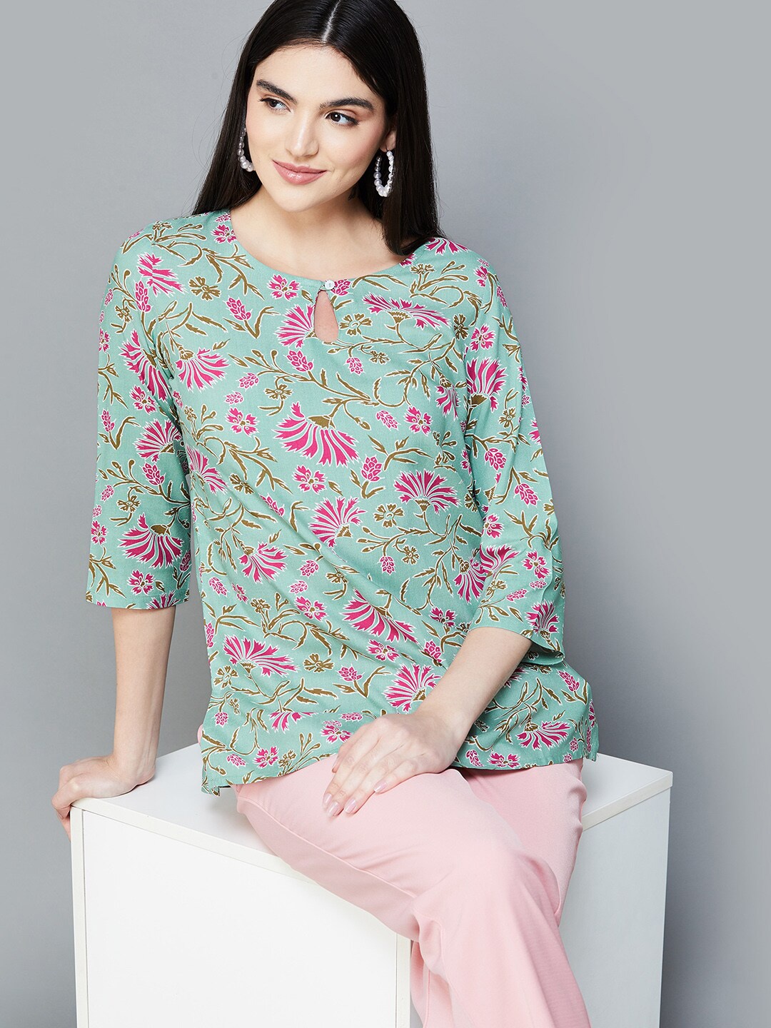 

Melange by Lifestyle Floral Printed Keyhole Neck Straight Kurti, Green