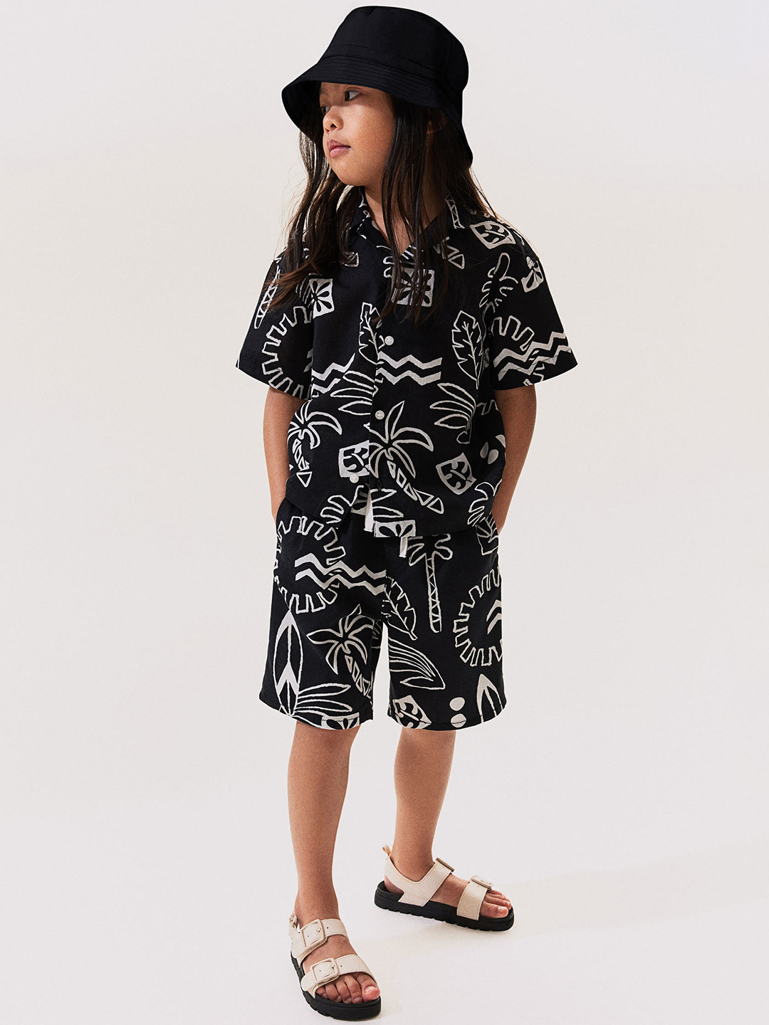 

H&M Boys Pull-On Shorts, Black
