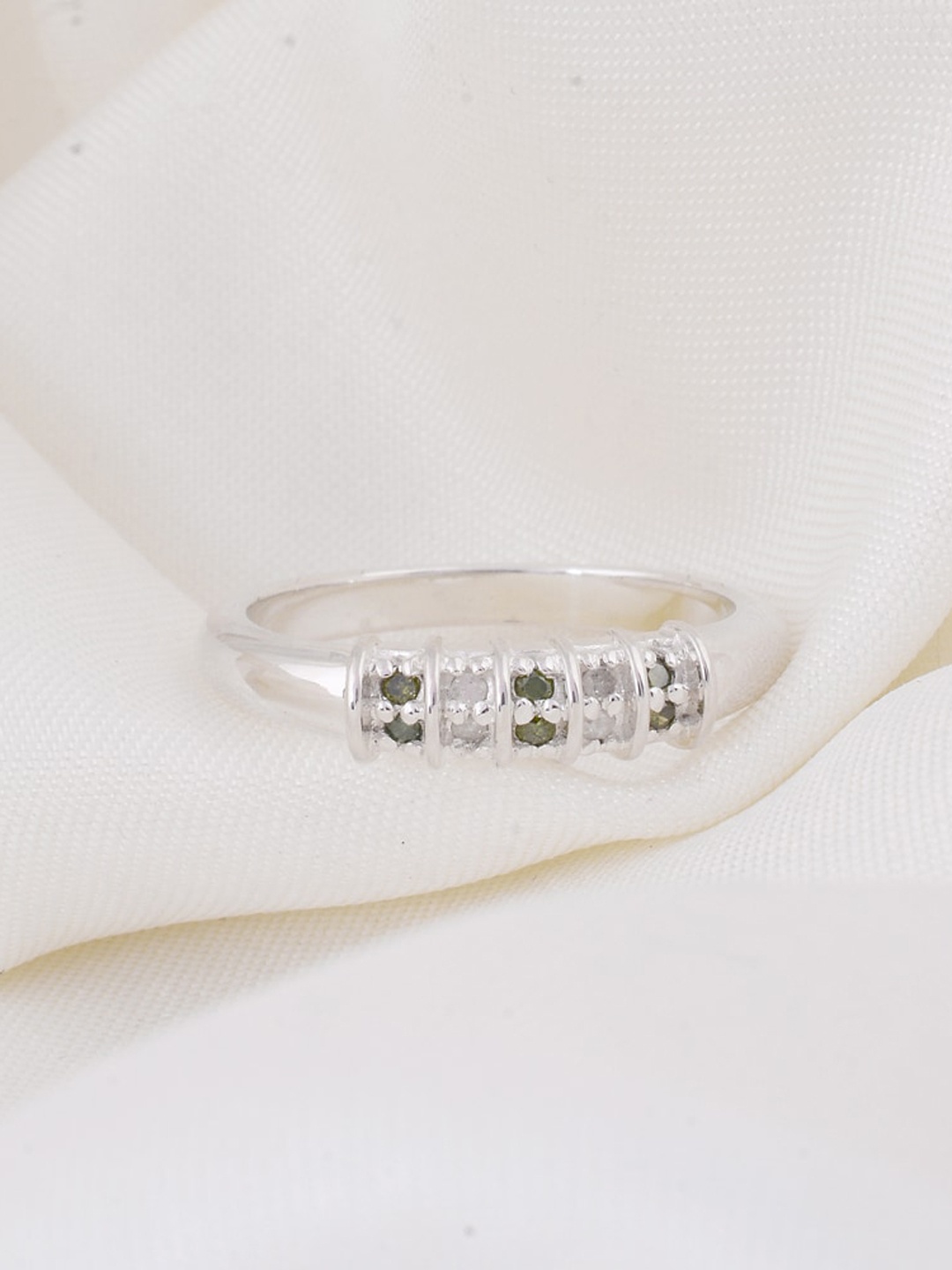 

HIFLYER JEWELS 925 Sterling Silver Stones Studded Ring