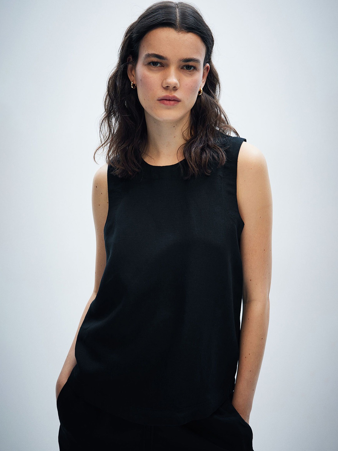 

H&M MAMA Linen-Blend Nursing Top, Black