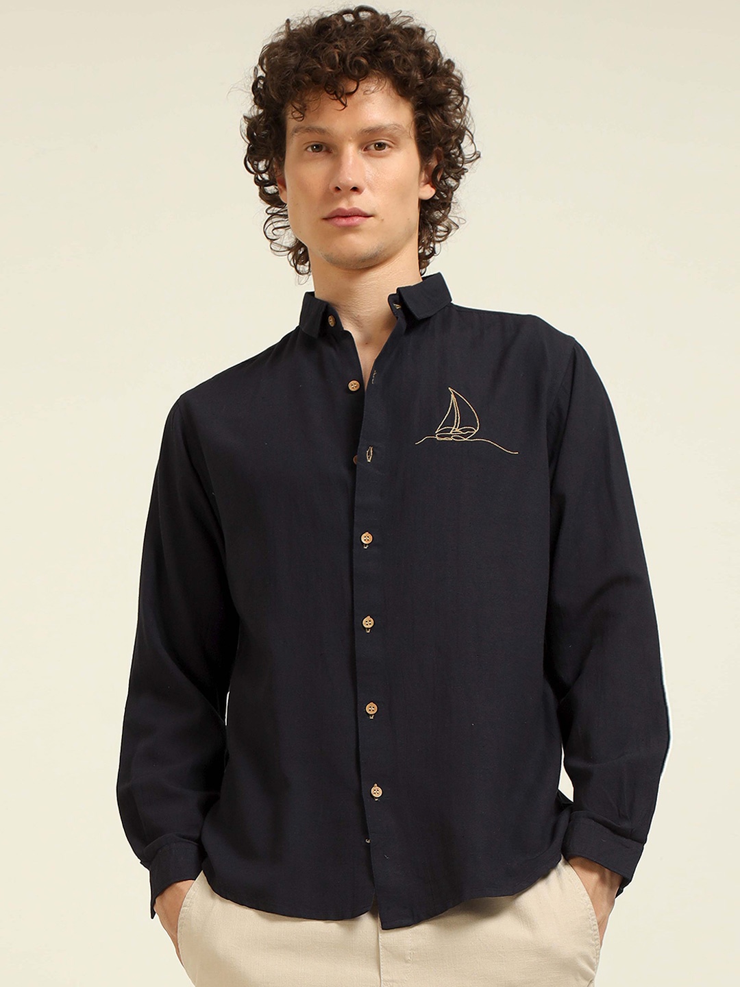 

HAMPTONS Boat Motif Embroidered Casual Shirt, Navy blue