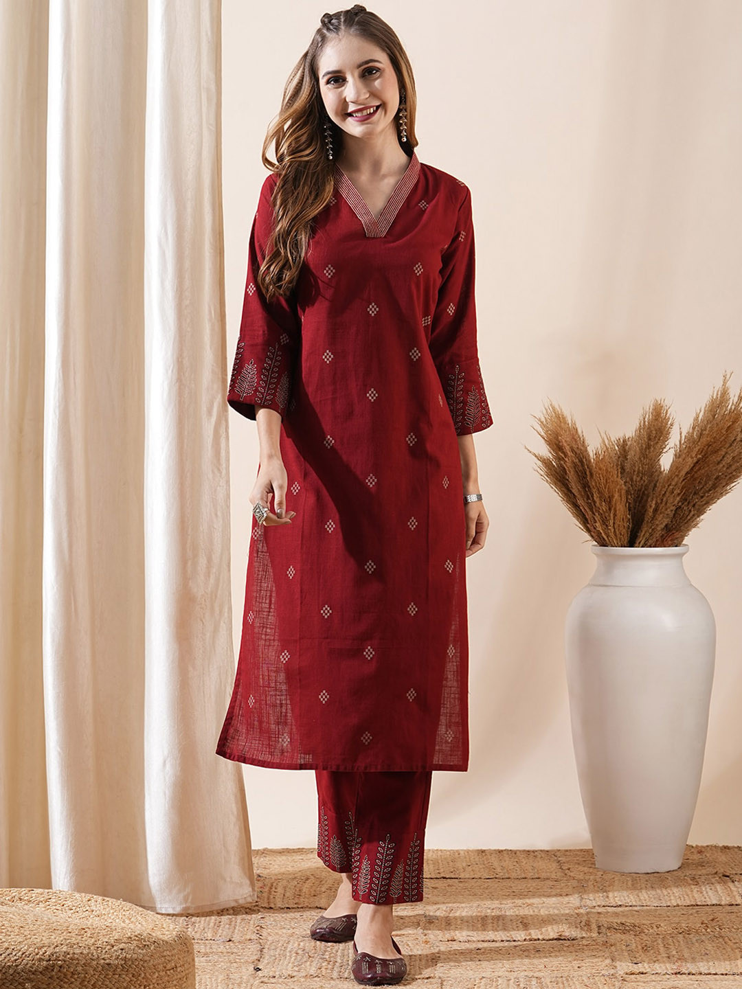 

FASHOR Printed Regular Thread Work Pure Cotton Straight Kurta with Trousers, Maroon