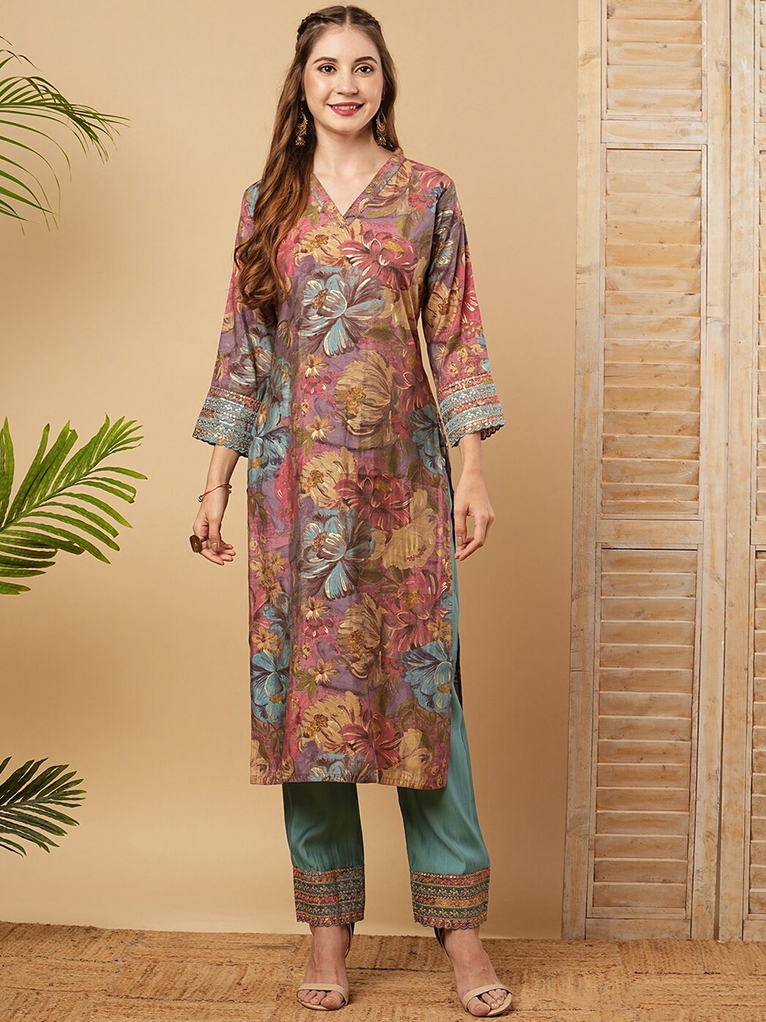 

FASHOR Floral Printed Zari Straight Kurta With Trouser, Brown