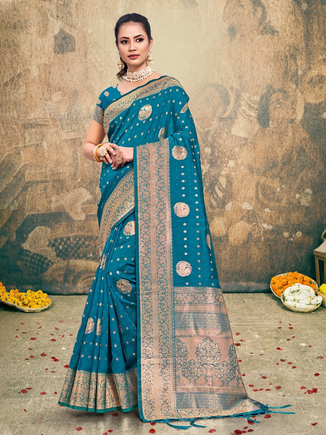 

Fashion Petals Woven Design Ethnic Motifs Saree, Blue