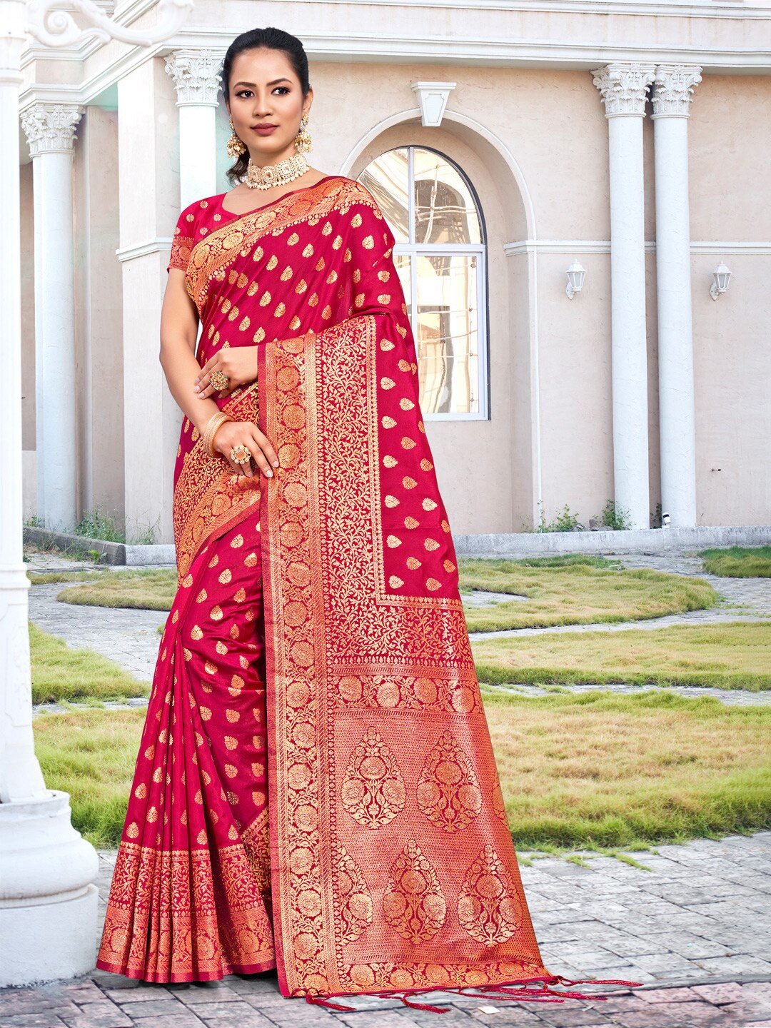 

Fashion Petals Ethnic Motifs Woven Design Zari Saree, Pink