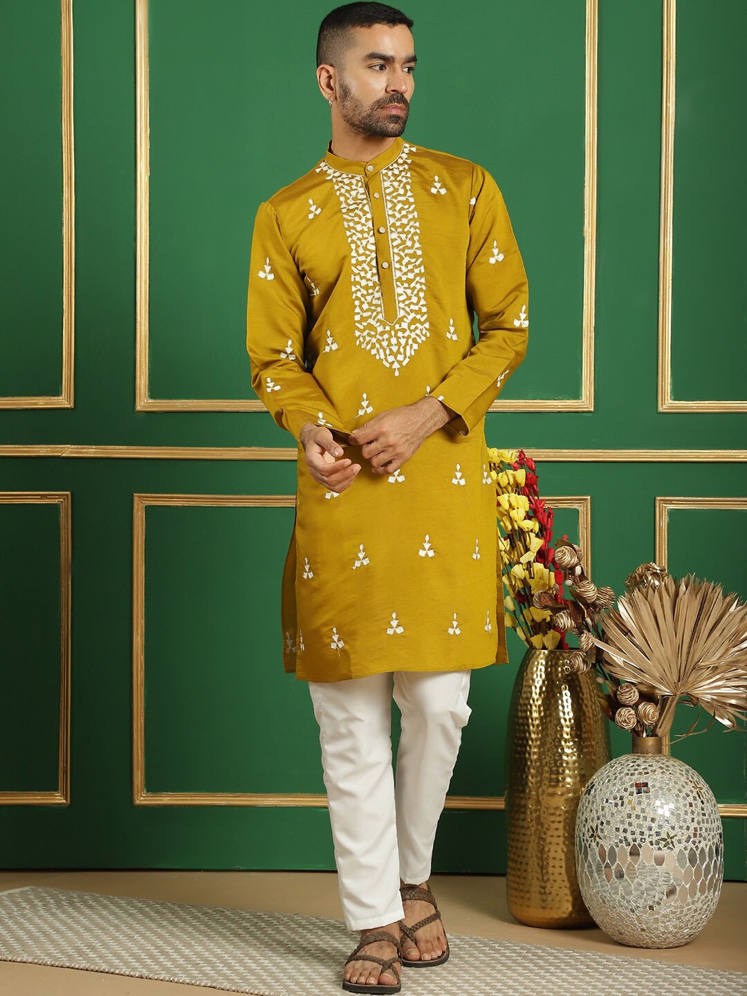 

Anouk Geometric Embroidered Regular Chikankari Mandarin Collar Straight Kurta With Pyjama, Mustard