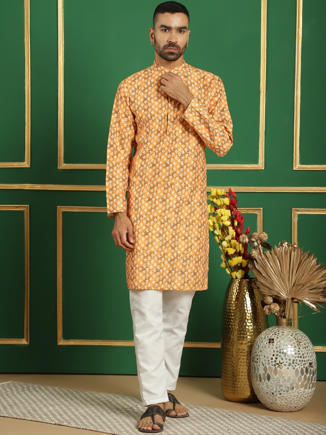 

Anouk Orange Geometric Printed Mandarin Collar Straight Kurta With Pyjama