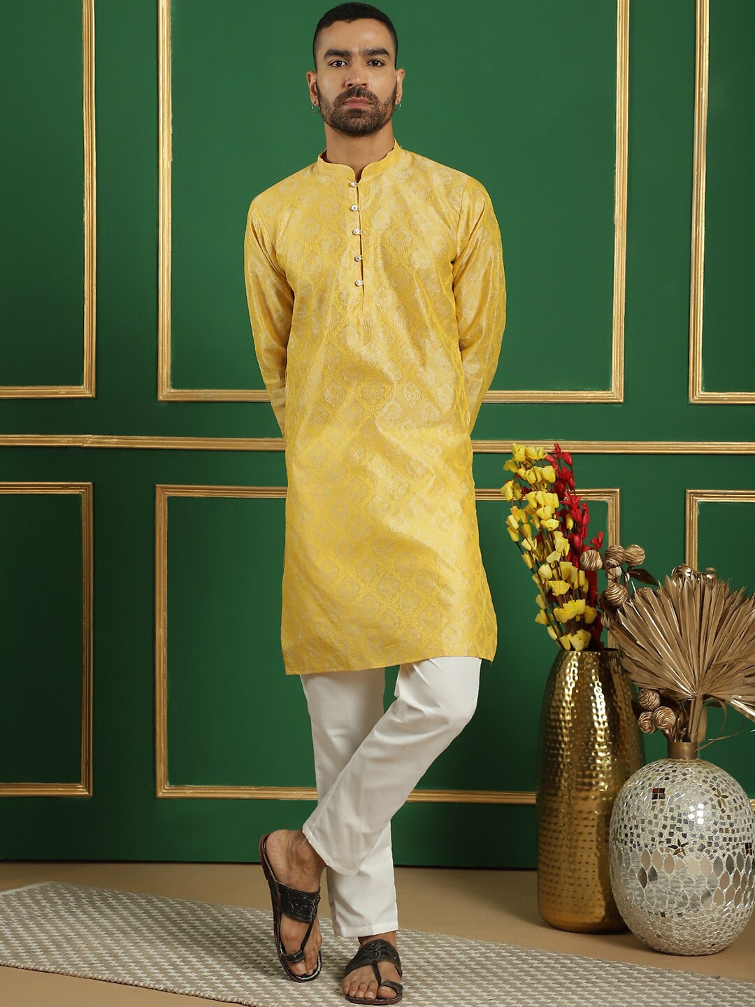

Anouk Mandarin Collar Regular Straight Kurta with Pyjamas, Yellow