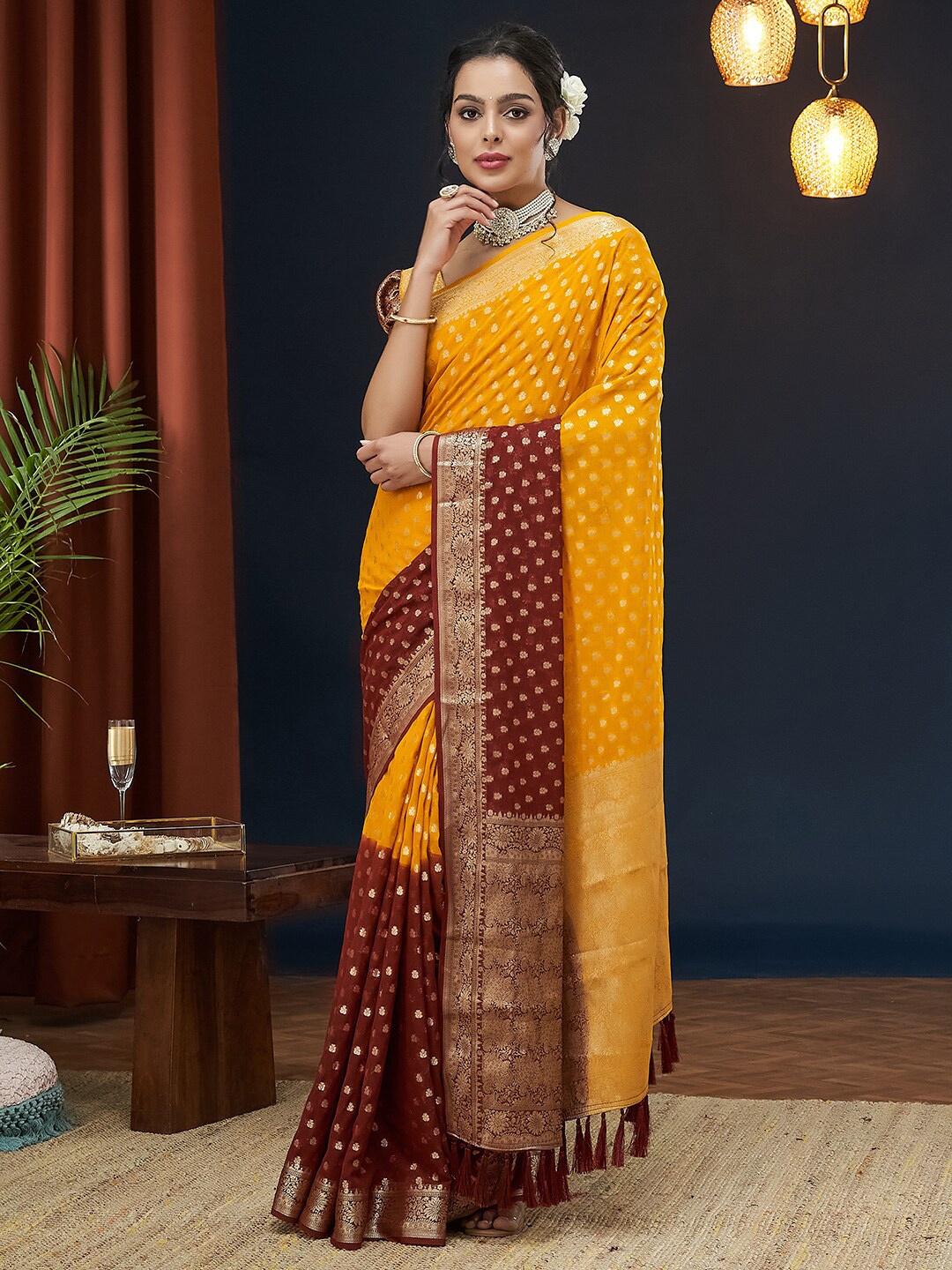 

FLOURIOUS Woven Design Zari Pure Georgette Banarasi Saree, Yellow