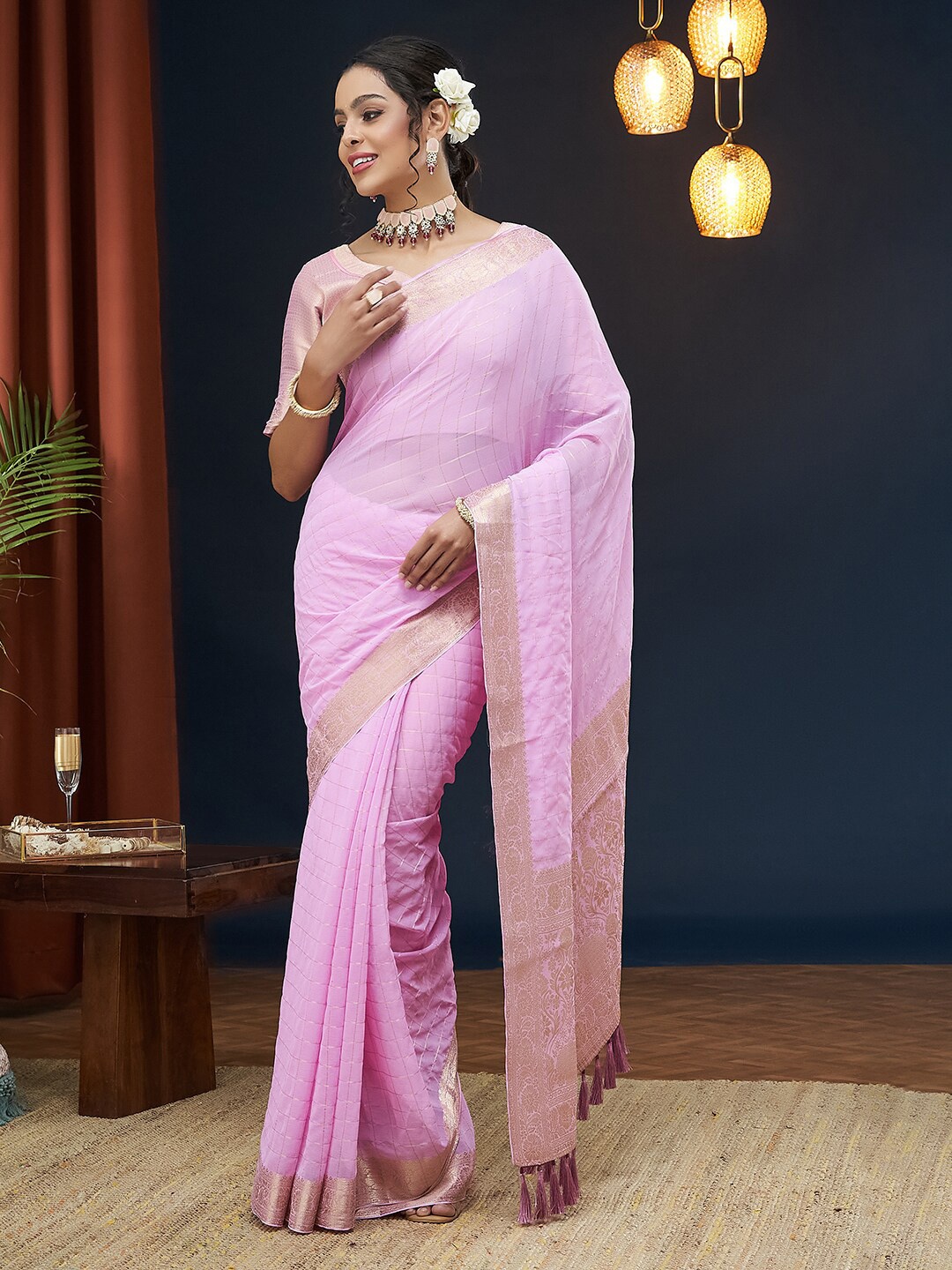 

FLOURIOUS Floral Zari Pure Chiffon Banarasi Saree, Lavender