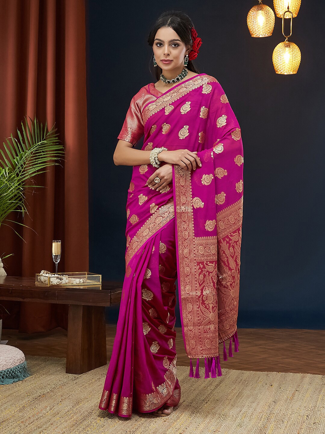 

FLOURIOUS Floral Woven Design Pure Georgette Banarasi Saree, Pink