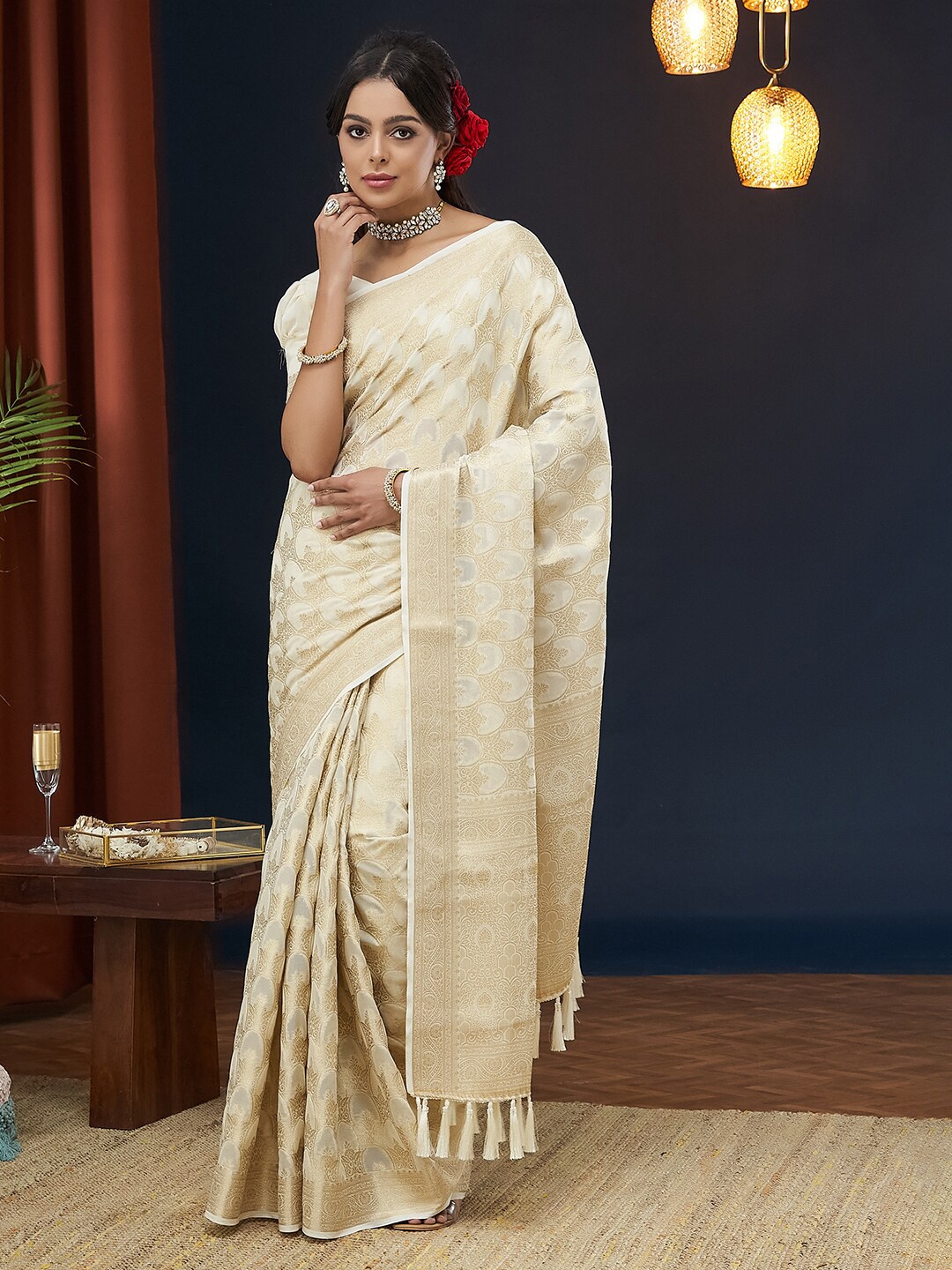

FLOURIOUS Floral Zari Pure Georgette Banarasi Saree, Cream