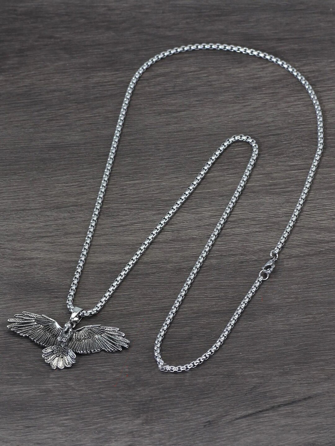 

VAGHBHATT Men Silver-Plated Eagle Pendant & Chain