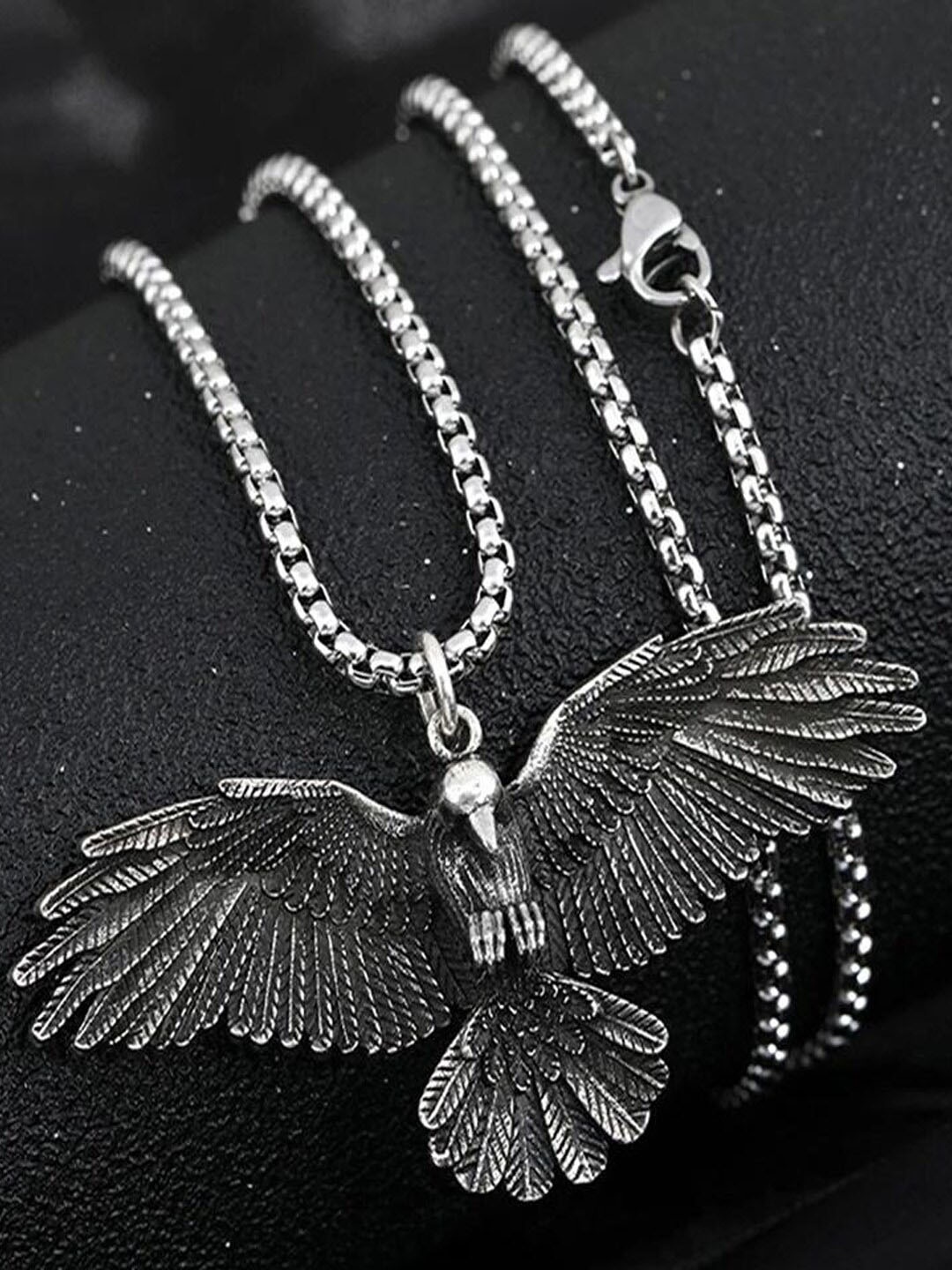 

Krelin Men Silver-Plated Eagle Pendant & Chain