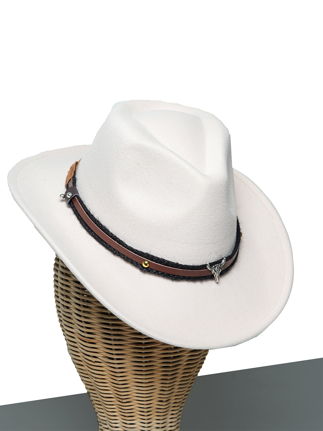 

CHOKORE Men Off White Cowboy Hat