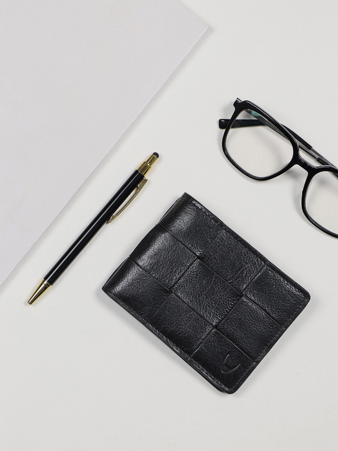 

Hidesign Men Geometric Textured Leather Two Fold Wallet, Black