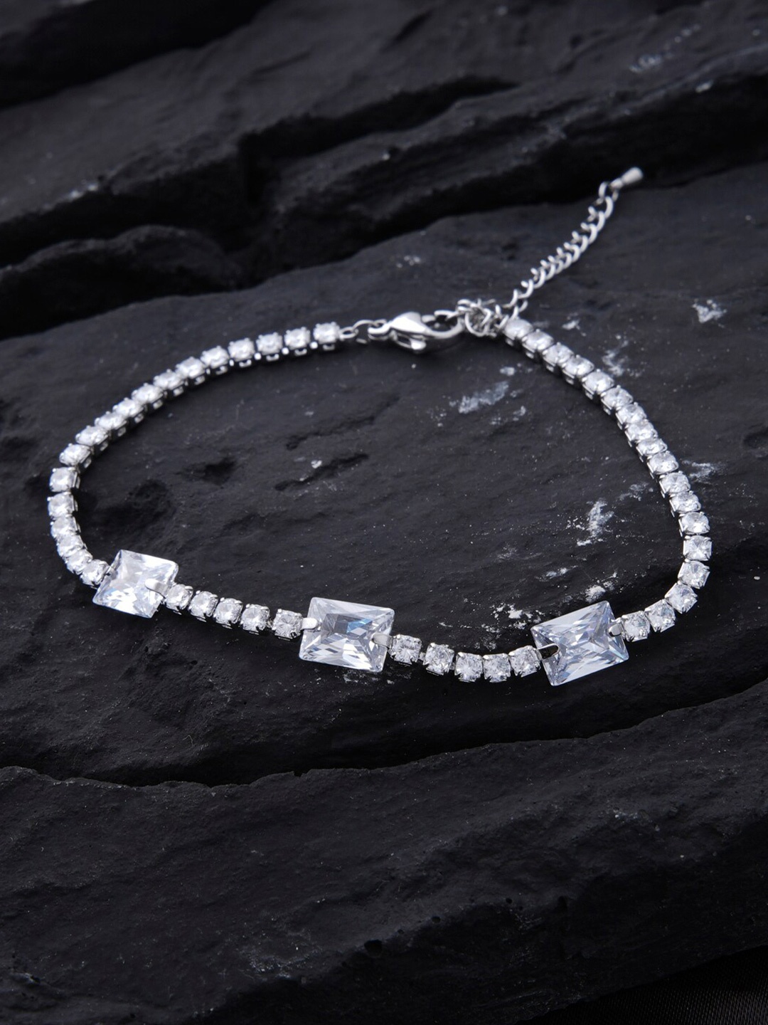 

SWASHAA Women Stainless Steel Silver-Plated Artificial Stones Studded Link Bracelet