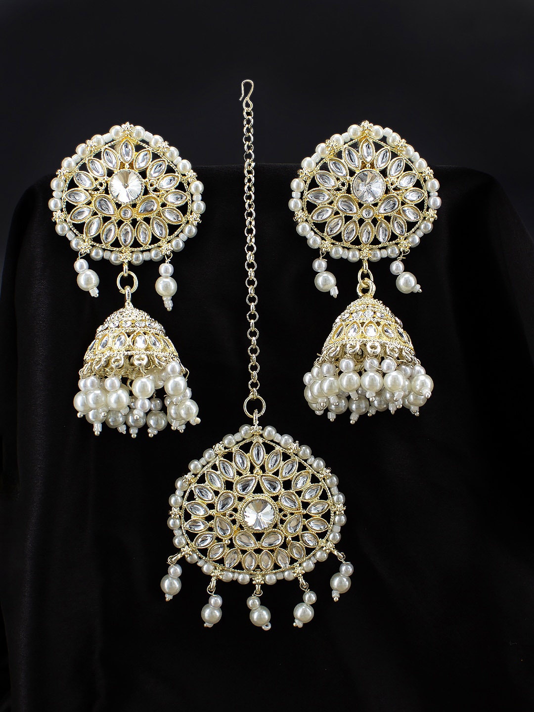 

PRIVIU Gold- Plated Kundan Stone Studded Jewellery Set