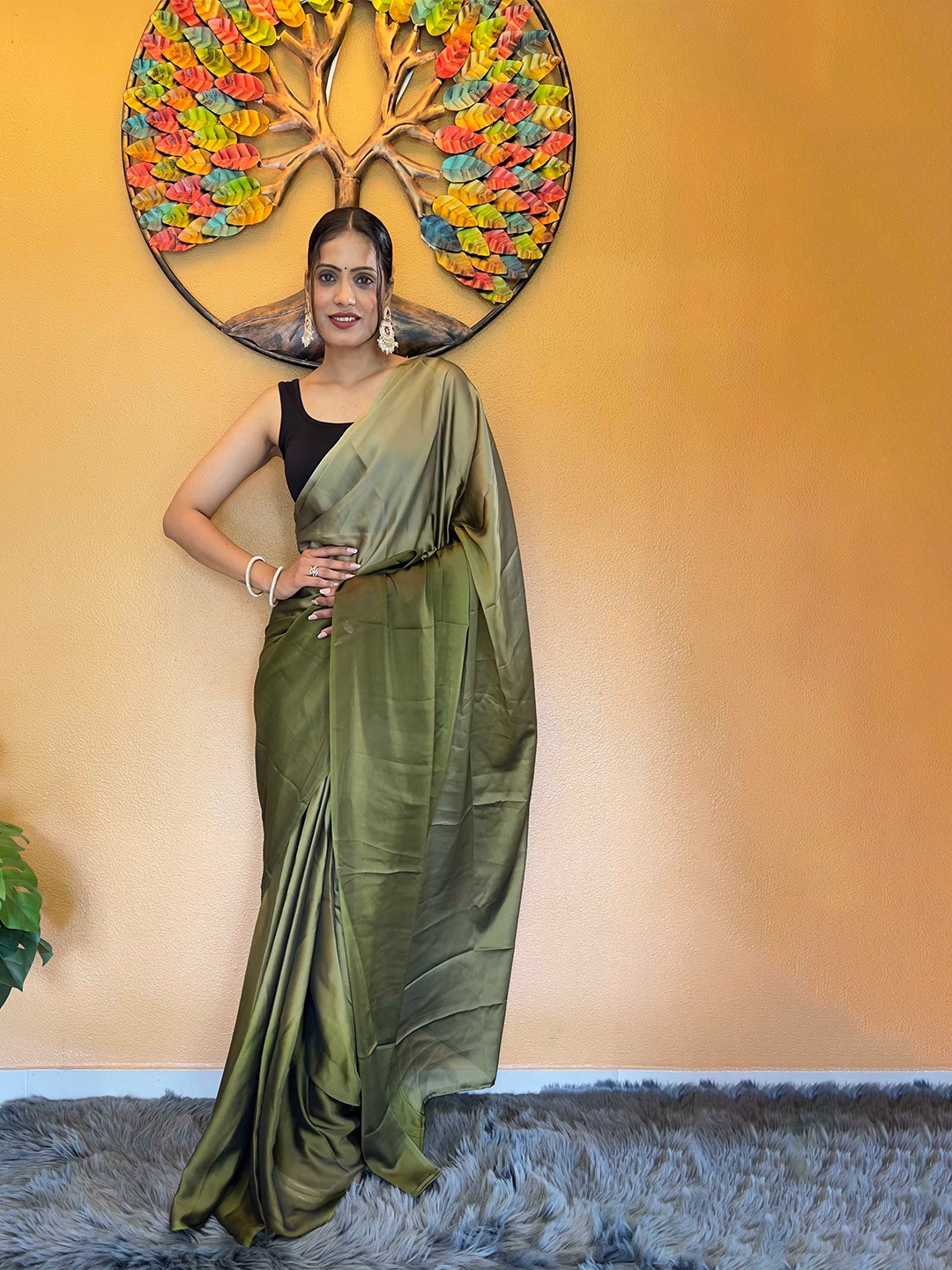 

Mitera Ombre Dyed Ready To Wear Saree, Green