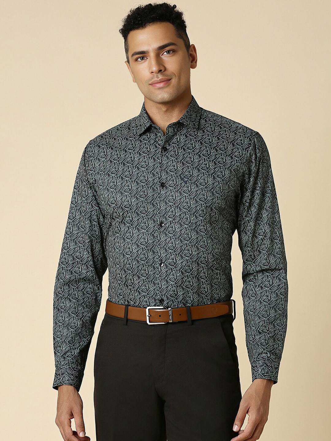 

Allen Solly Slim Fit Printed Cotton Formal Shirt, Black