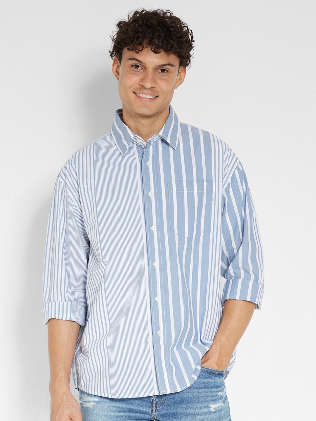 

AMERICAN EAGLE OUTFITTERS Vertical Stripes Spread Collar Cotton Casual Shirt, Blue