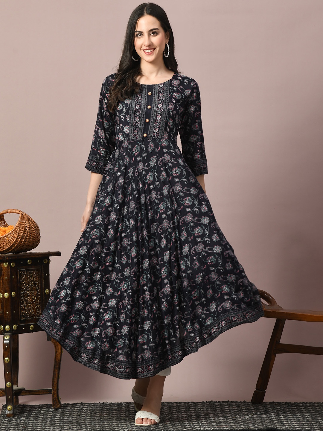 

GLOWWORLD Ethnic Motifs Printed Anarkali Kurta, Black