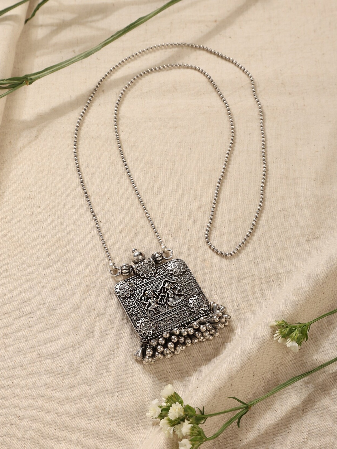

trueBrowns Brass Silver-Plated Necklace