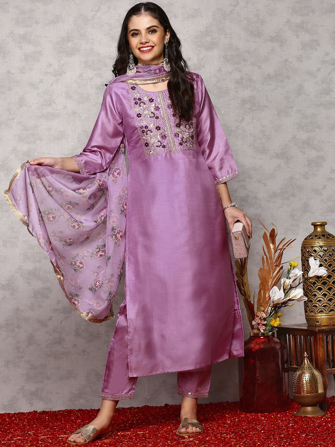 

Ishin Floral Embroidered Round Neck Three-Quarter Sleeves Thread Work Kurta Set, Lavender