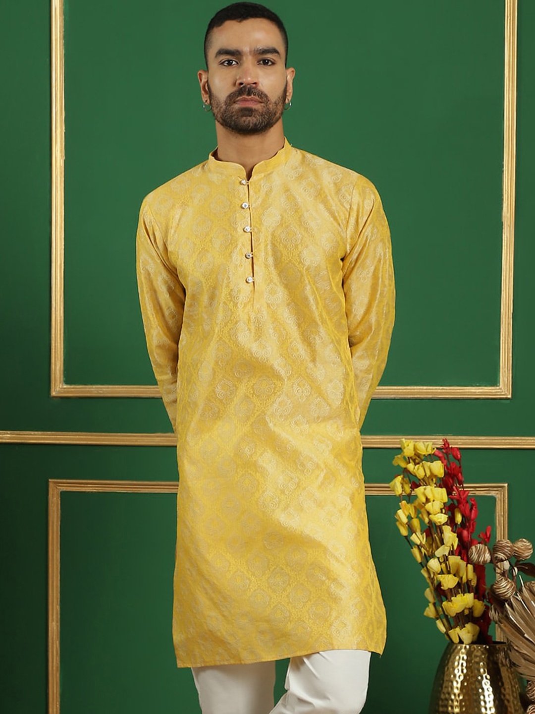 

Anouk Men Ethnic Motif Woven Design Straight Kurta, Yellow