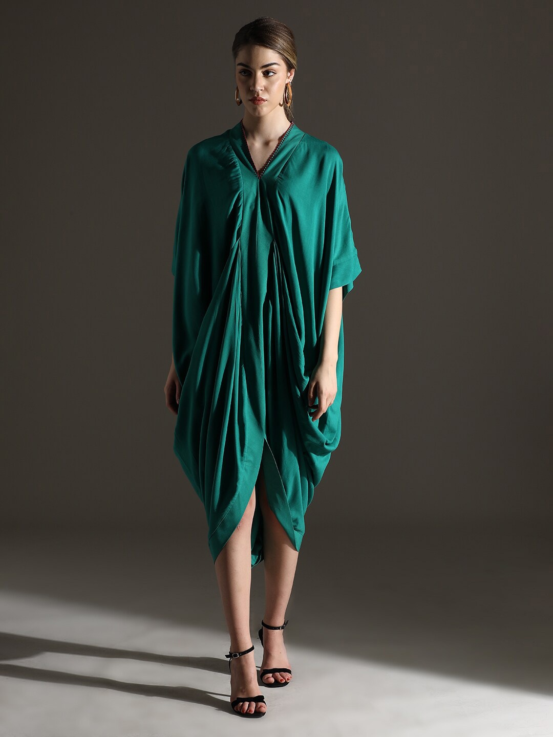 

Dora Dori Relaxed Fit Solid V-Neck Hand Work Cowl Dress & Hand Work, Green