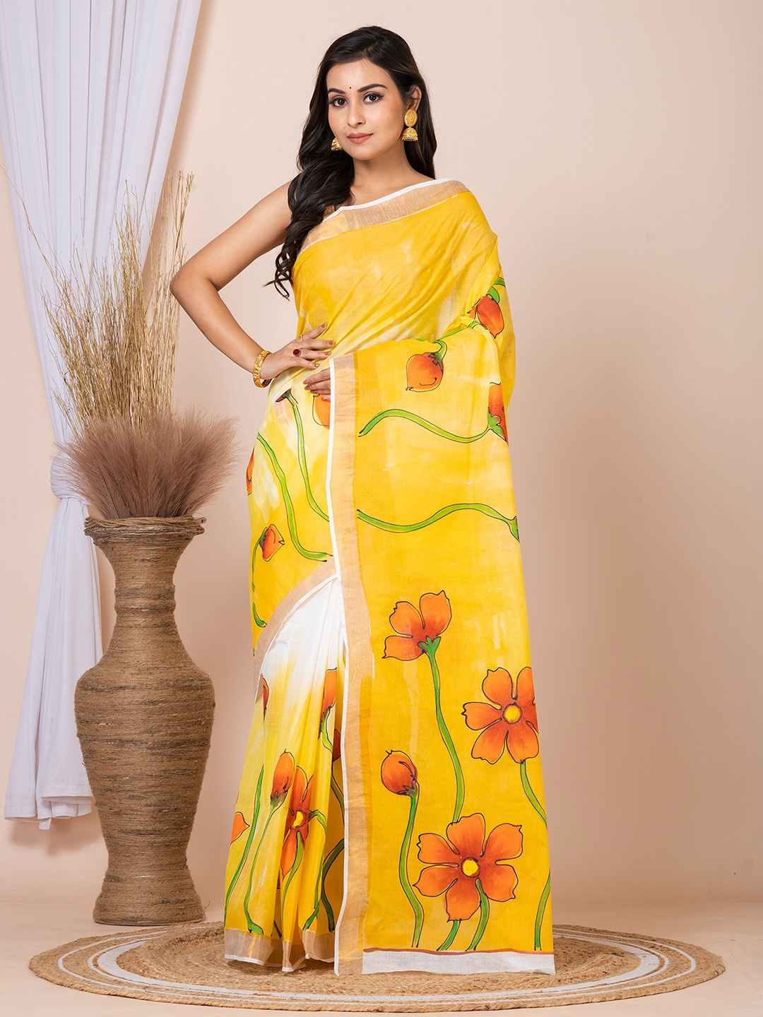 

HOUSE OF ARLI Kalamkari Printed Pure Cotton Saree, White