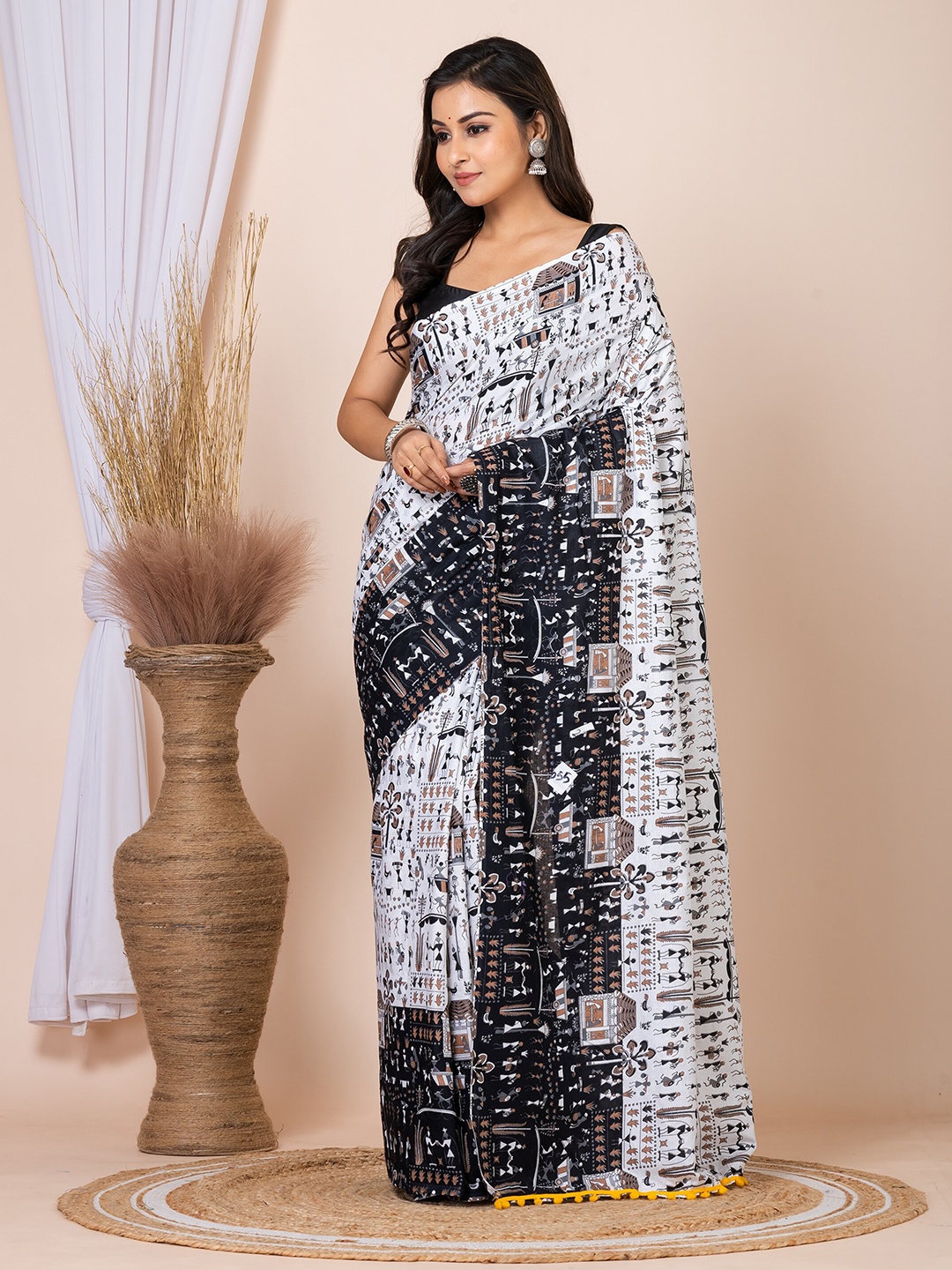 

HOUSE OF ARLI Ethnic Motifs Printed Pure Cotton Saree, White